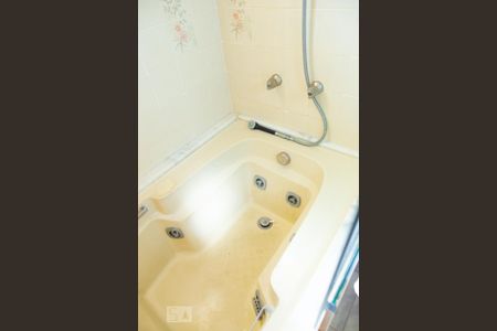 Apartamento à venda com 150m², 3 quartos e 2 vagas Apartamento à venda com 150m², 3 quartos e 2 vagasSuite 1 Banheiro