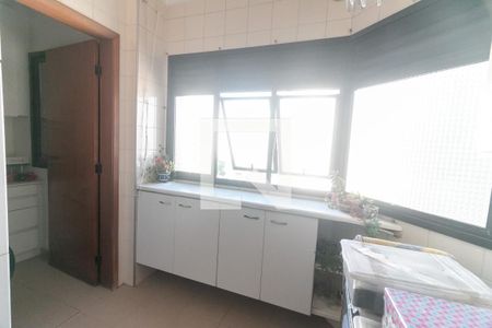 Apartamento à venda com 258m², 3 quartos e 3 vagasArea de Serviços