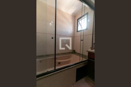 Apartamento à venda com 258m², 3 quartos e 3 vagasBanheiro da Suíte