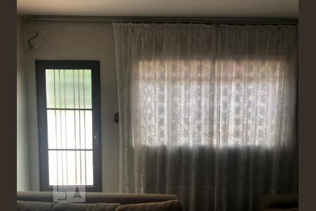 Casa à venda com 200m², 3 quartos e 1 vaga