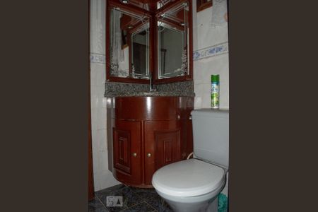 Casa de condomínio para alugar com 180m², 3 quartos e 3 vagas Casa de condomínio para alugar com 180m², 3 quartos e 3 vagasBanheiro 1