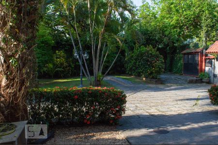Casa de condomínio para alugar com 180m², 3 quartos e 3 vagas Casa de condomínio para alugar com 180m², 3 quartos e 3 vagasSala