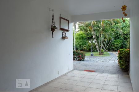 Garagem de casa de condomínio para alugar com 3 quartos, 180m² em Campo Grande, Rio de Janeiro