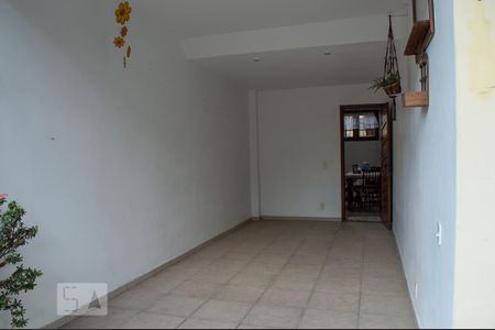Garagem de casa de condomínio para alugar com 3 quartos, 180m² em Campo Grande, Rio de Janeiro