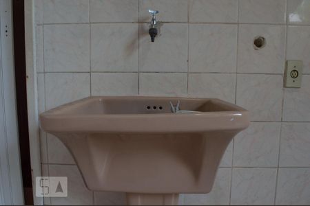 Casa de condomínio para alugar com 180m², 3 quartos e 3 vagas Casa de condomínio para alugar com 180m², 3 quartos e 3 vagasÁrea de Serviço