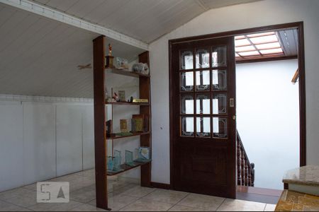 Casa de condomínio para alugar com 180m², 3 quartos e 3 vagas Casa de condomínio para alugar com 180m², 3 quartos e 3 vagasSala de Televisão
