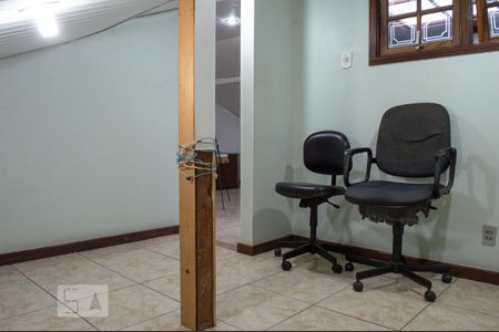 Casa de condomínio para alugar com 180m², 3 quartos e 3 vagas Casa de condomínio para alugar com 180m², 3 quartos e 3 vagasEscritório