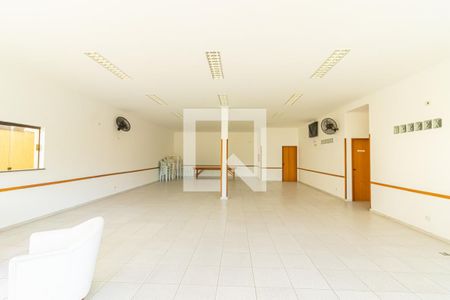 Apartamento à venda com 68m², 2 quartos e 1 vaga Apartamento à venda com 68m², 2 quartos e 1 vagaSalão de festas