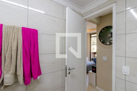 Apartamento à venda com 68m², 2 quartos e 1 vaga Apartamento à venda com 68m², 2 quartos e 1 vagaBanheiro