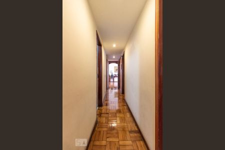 Corredor de apartamento à venda com 3 quartos, 149m² em Santa Cecília, São Paulo