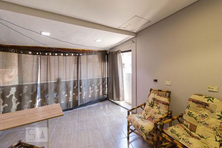 Casa à venda com 80m², 3 quartos e sem vaga Casa à venda com 80m², 3 quartos e sem vagaÁrea de Serviço