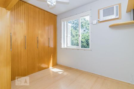 Dormitório de apartamento para alugar com 1 quarto, 49m² em Partenon, Porto Alegre