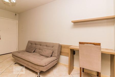 Sala de apartamento para alugar com 1 quarto, 49m² em Partenon, Porto Alegre