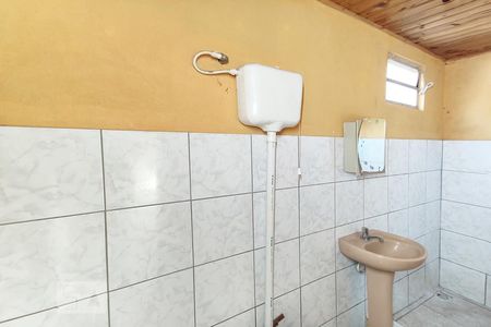 Banheiro de kitnet/studio para alugar com 1 quarto, 35m² em Vicentina, São Leopoldo