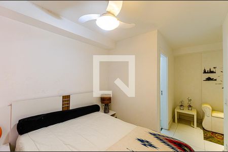 Suite de apartamento à venda com 2 quartos, 69m² em Maceió, Niterói
