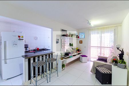 Sala de apartamento à venda com 2 quartos, 69m² em Maceió, Niterói