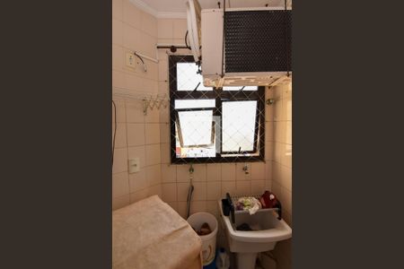 Apartamento para alugar com 74m², 2 quartos e 1 vaga Apartamento para alugar com 74m², 2 quartos e 1 vagaÁrea de Serviço