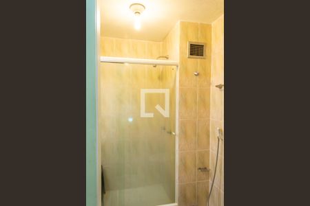 Apartamento à venda com 250m², 4 quartos e 2 vagas Apartamento à venda com 250m², 4 quartos e 2 vagasBanheiro Social