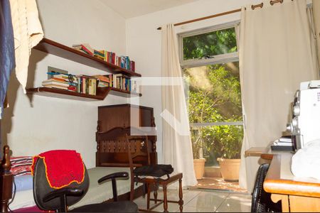 Apartamento à venda com 250m², 4 quartos e 2 vagas Apartamento à venda com 250m², 4 quartos e 2 vagasQuarto 3