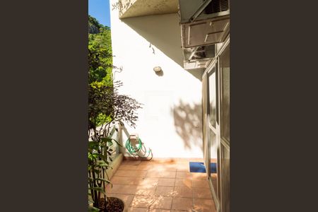 Apartamento à venda com 250m², 4 quartos e 2 vagas Apartamento à venda com 250m², 4 quartos e 2 vagasvaranda dos quartos