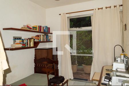 Apartamento à venda com 250m², 4 quartos e 2 vagas Apartamento à venda com 250m², 4 quartos e 2 vagasQuarto 3