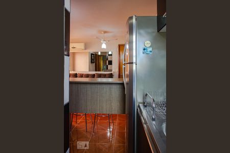 Apartamento à venda com 43m², 2 quartos e 1 vaga Apartamento à venda com 43m², 2 quartos e 1 vagaCozinha e Área de Serviço