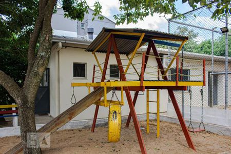 Apartamento à venda com 43m², 2 quartos e 1 vaga Apartamento à venda com 43m², 2 quartos e 1 vagaÁrea Comum - Playground