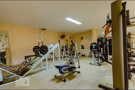 Apartamento para alugar com 70m², 2 quartos e 1 vaga Apartamento para alugar com 70m², 2 quartos e 1 vagaAcademia