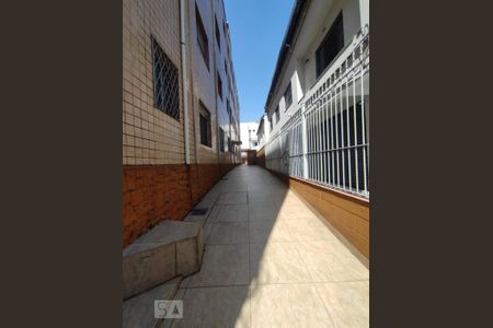 Apartamento para alugar com 71m², 2 quartos e sem vagaentrada