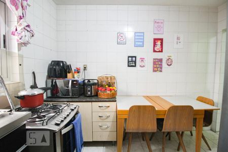 Apartamento para alugar com 71m², 2 quartos e sem vagacozinha