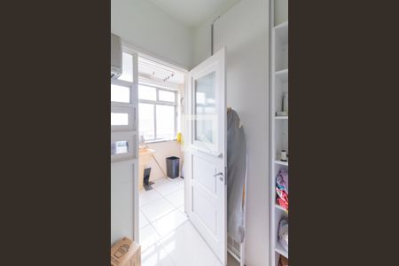 Apartamento à venda com 125m², 3 quartos e 1 vagaÁrea de Serviço