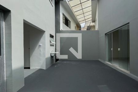 Casa para alugar com 400m², 5 quartos e 2 vagasQuintal