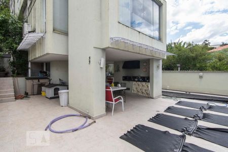 Casa à venda com 431m², 4 quartos e 5 vagasÁrea Externa