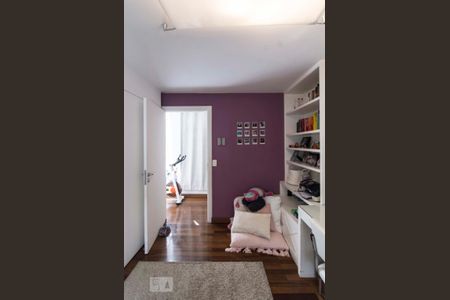 Casa à venda com 431m², 4 quartos e 5 vagasQuarto