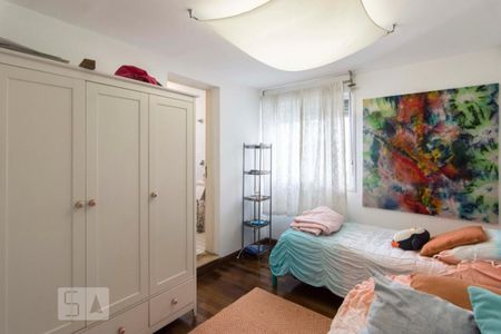 Quarto de casa à venda com 4 quartos, 431m² em Sumaré, São Paulo