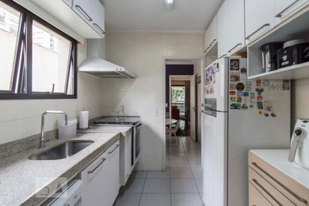 Apartamento à venda com 169m², 4 quartos e 3 vagas
