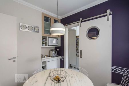 Apartamento à venda com 169m², 4 quartos e 3 vagas