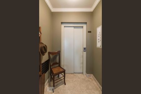 Apartamento à venda com 169m², 4 quartos e 3 vagas Apartamento à venda com 169m², 4 quartos e 3 vagasÁrea Comum