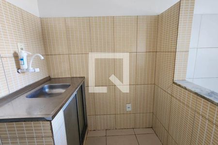 Cozinha de casa para alugar com 1 quarto, 80m² em Jardim Santa Mena, Guarulhos