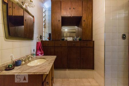 Apartamento à venda com 168m², 3 quartos e 2 vagasBanheiro