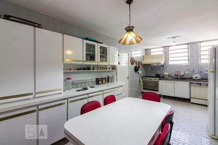 Cozinha de apartamento à venda com 3 quartos, 168m² em Santa Cecília, São Paulo