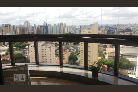 Apartamento para alugar com 216m², 4 quartos e 3 vagasVaranda