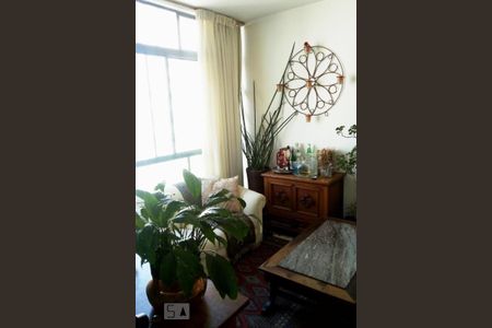 Apartamento à venda com 140m², 3 quartos e 1 vaga Apartamento à venda com 140m², 3 quartos e 1 vagaSala