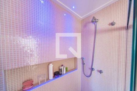 Apartamento à venda com 92m², 2 quartos e 3 vagasBanheiro do Quarto 2