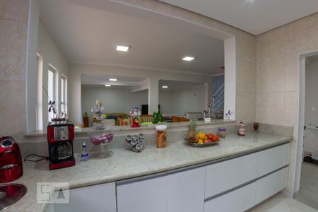 Casa à venda com 395m², 4 quartos e 3 vagasCozinha