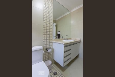 Casa à venda com 395m², 4 quartos e 3 vagasBanheiro da Suíte