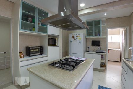 Casa à venda com 395m², 4 quartos e 3 vagasCozinha