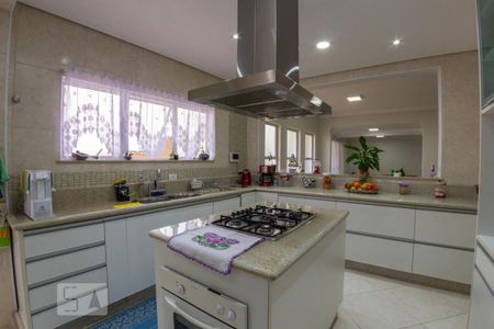 Casa à venda com 395m², 4 quartos e 3 vagasCozinha