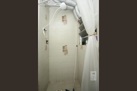 Apartamento para alugar com 45m², 2 quartos e sem vagaBanheiro