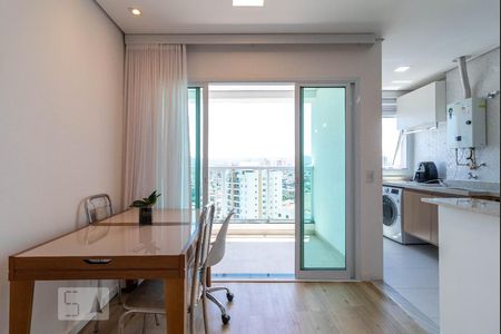 Apartamento à venda com 55m², 2 quartos e 1 vaga Apartamento à venda com 55m², 2 quartos e 1 vagaSala de Jantar